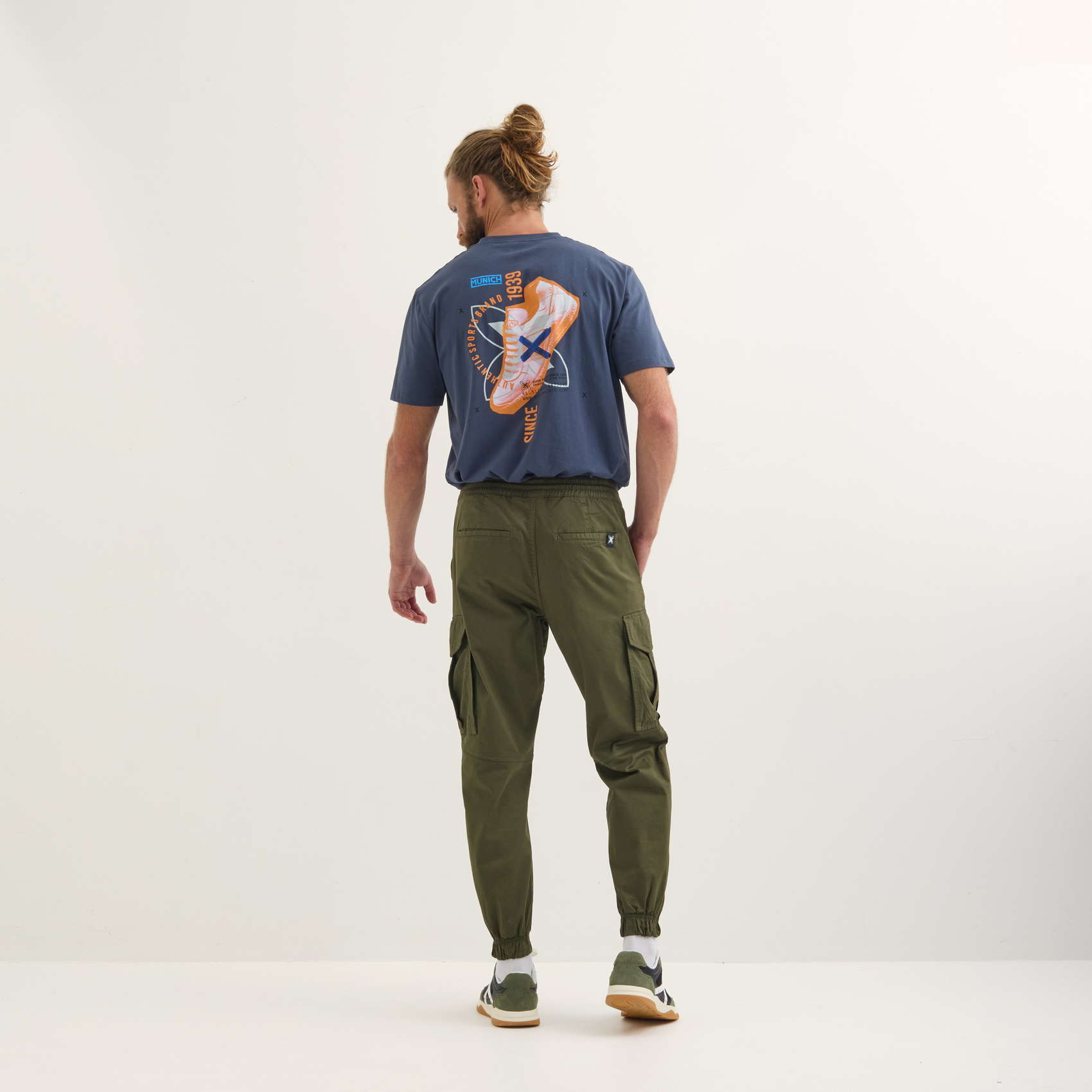 Munich cargo pantalone – muške lifestyle slim fit model od pamuka s elastinom